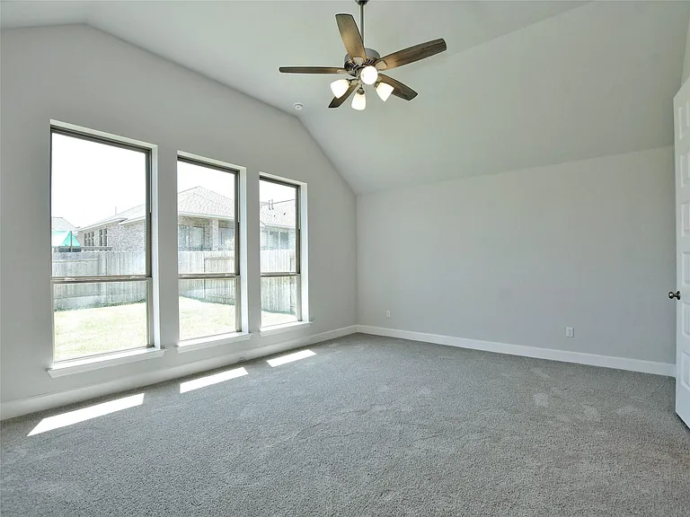 612 Jefferson Dr — Photo 17