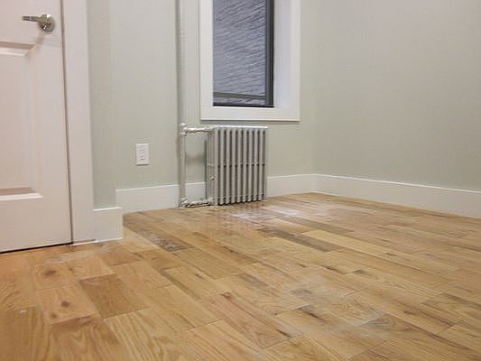 4th image of 39 Kingsland Ave #A