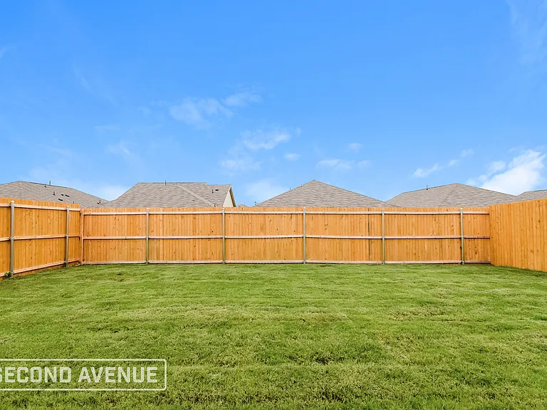 1947 Aves Glen Ln — Photo 21