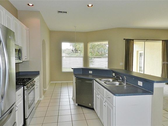 5th image of 9425 Clover Glen Dr