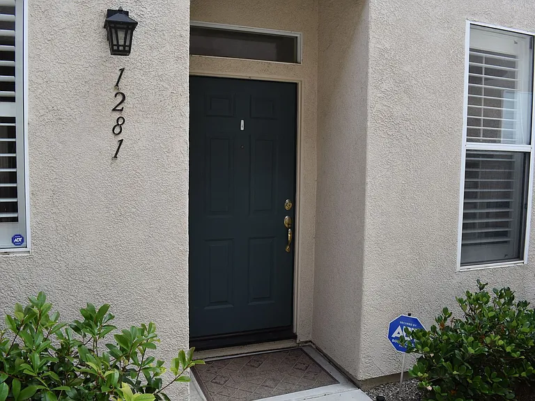 1281 Aguirre Dr — Photo 3