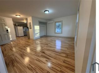 28 Queen St #2, Lowell, MA 01851