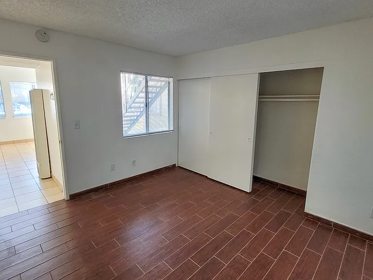 Tahoe Manor — Photo 19