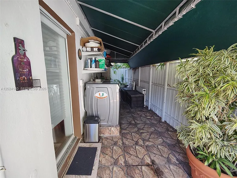 1823 S Bayshore Ln — Photo 36