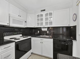 100 Sheffield E, West Palm Beach, FL 33417