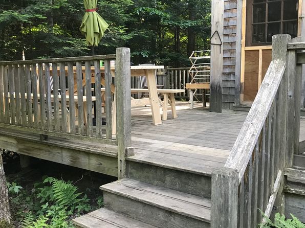 879 Hoag Rd, Johnson, VT 05656