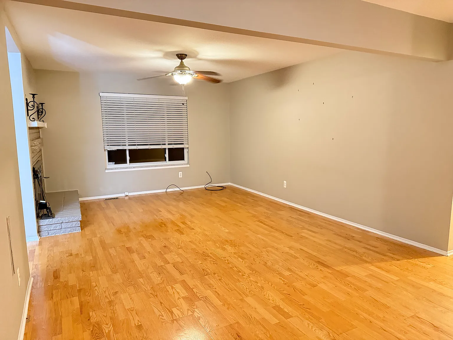 3 bed, 2.5 bath, 2793 sqft, $3,295 — Photo 3