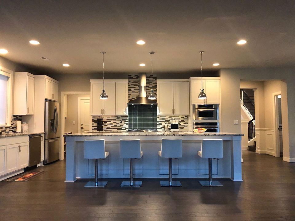 1st image of 1053 Pine Crest Cir NE