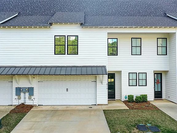 3rd image of 619 Cameron Ct #619