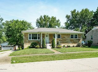 12305 Ridge Crest Dr, Woodland Hills, KY 40243