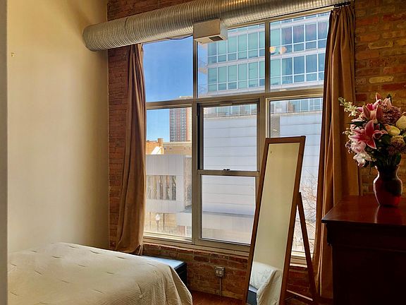 5th image of 1844 S Michigan Ave Unit 301