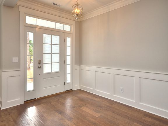 2nd image of 2705 Harbormaster Drive SE