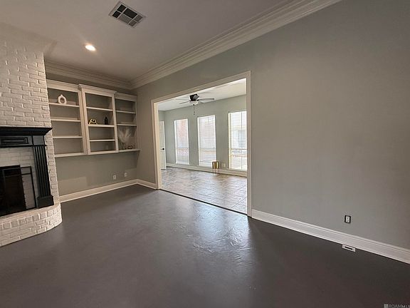 5th image of 15518 Therese Ct