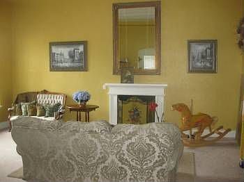 4th image of 4551 Longview Dr
