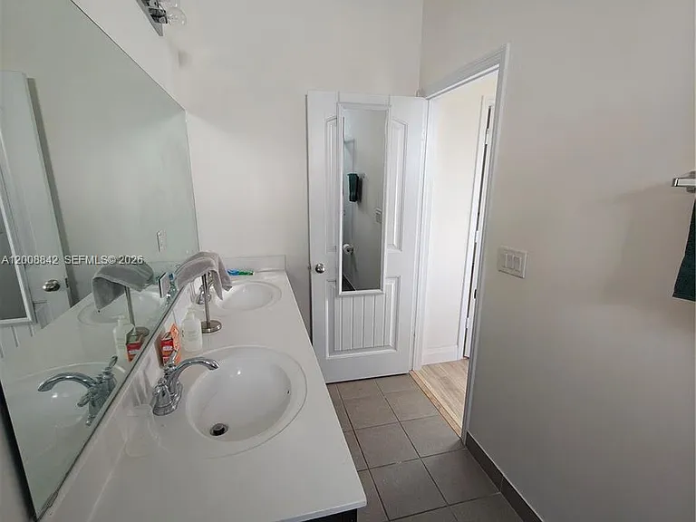 3329 NW 11th Ave #3329 — Photo 37