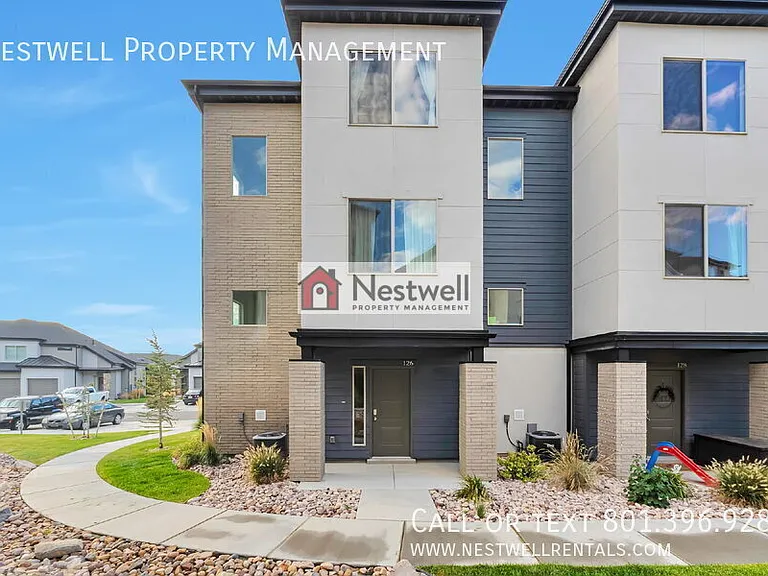 126 W Harvest Village Ln — Photo 2