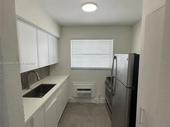 1225 Normandy Dr APT 8, Miami Beach, FL 33141