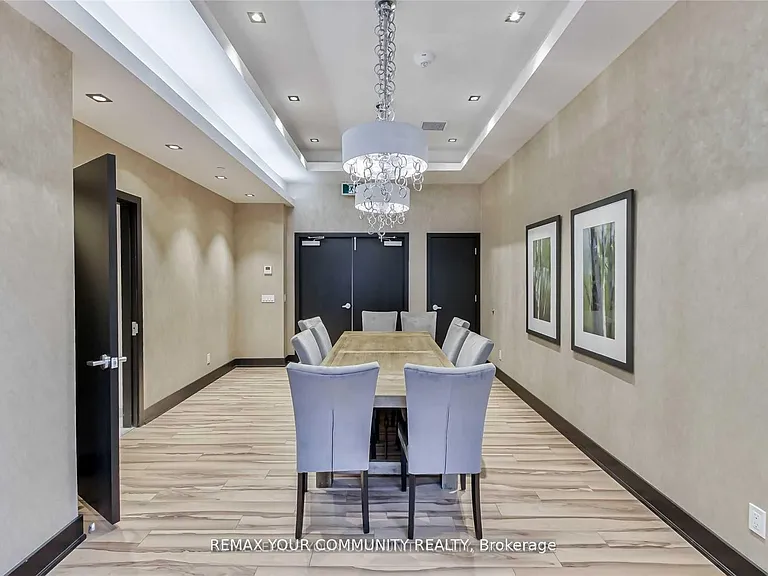 9618 Yonge St #210 — Photo 26