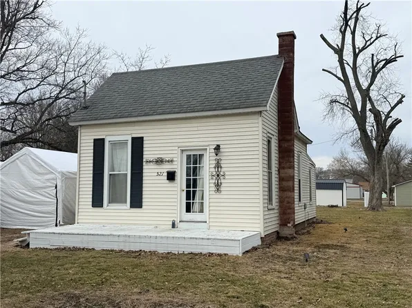 521 S Catalpa St, Sullivan, IL 61951