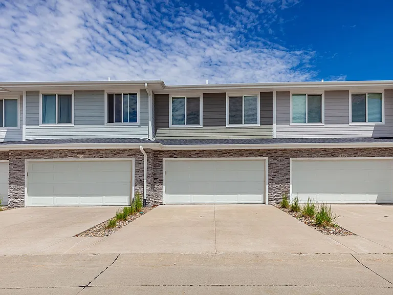 620 SE Westown Pkwy — Photo 27