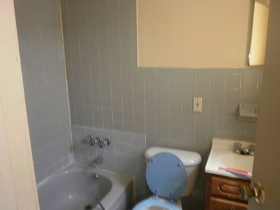 5th image of 1648 Saint Johns Pl APT 3