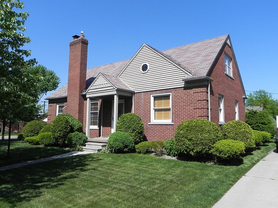 1st image of 2209 22nd St