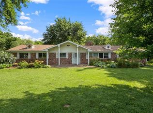 1305 Goldfinch Dr, Belleville, IL 62223