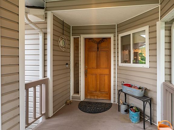 5th image of 5502 N Rockview Ln