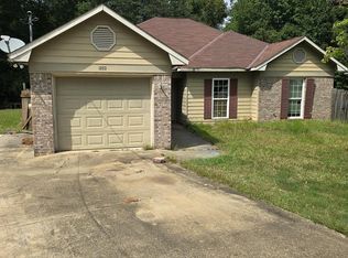 1252 School House Dr, Columbus, GA