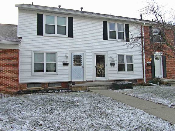 2nd image of 37800 Charter Oaks Blvd