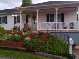13 2nd St, Luray, VA 22835