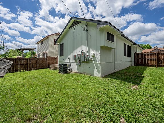 3rd image of 12221 Little Fatima Ln