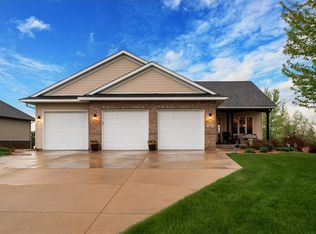 1620 Stonegate Ct, Hastings, MN 55033