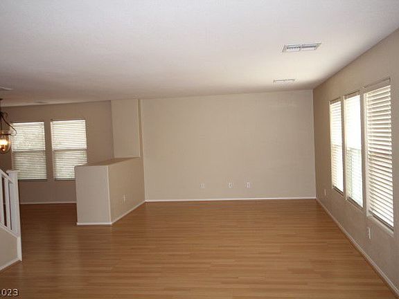 5th image of 10821 Silver Lace Ln