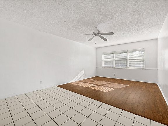 4th image of 280 S Cypress Rd APT 306