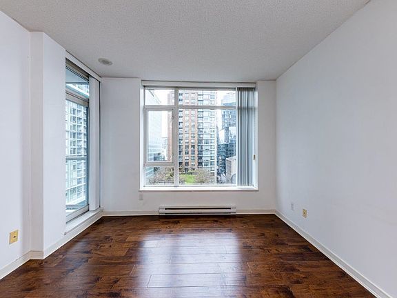 5th image of 480 Robson St