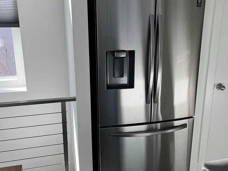 1031 W Soho Dr — Photo 3