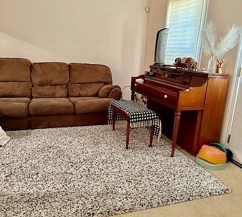 5th image of 4114 3rd St
