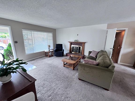 2nd image of 1340 Alicante Dr