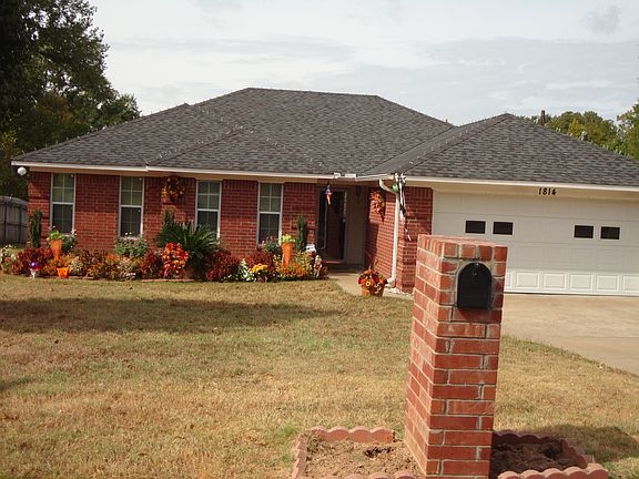 2nd image of 1814 N Glenwood Blvd