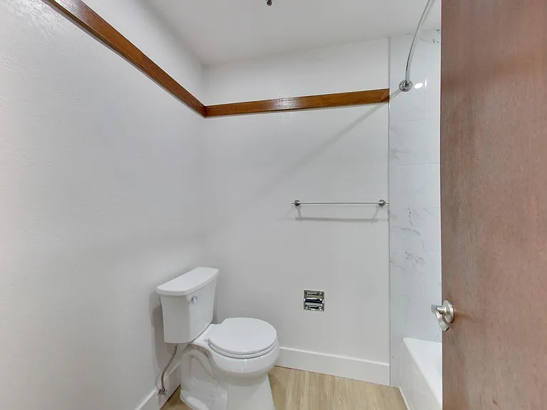 Riverwood Apartments — Photo 148