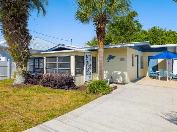 311 Casa Pl, Panama City Beach, FL 32413