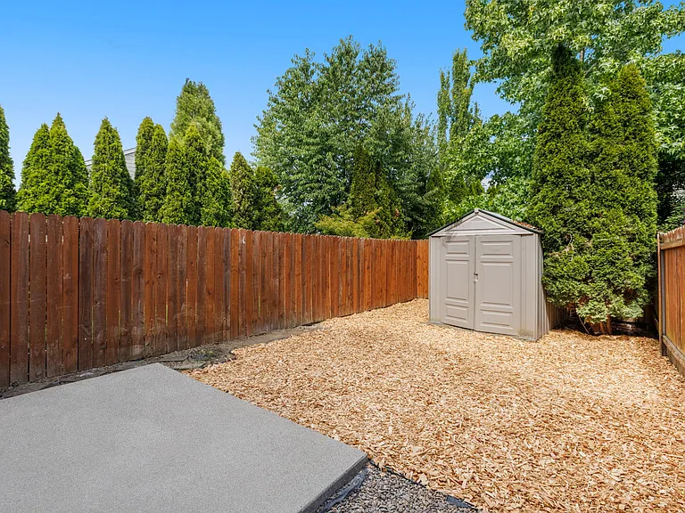 1272 NE 86th Way — Photo 27