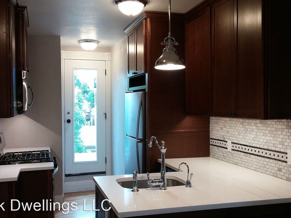 1st image of 118 N Galapago St