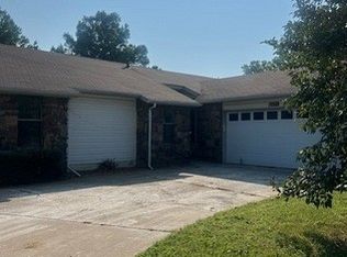 8925 S 30th St, Fort Smith, AR 72908