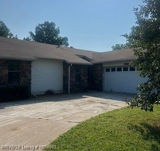 8925 S 30th St, Fort Smith, AR, 72908