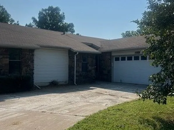 8925 S 30th St, Fort Smith, AR 72908