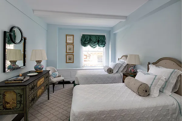 Sold by Stribling | media 14