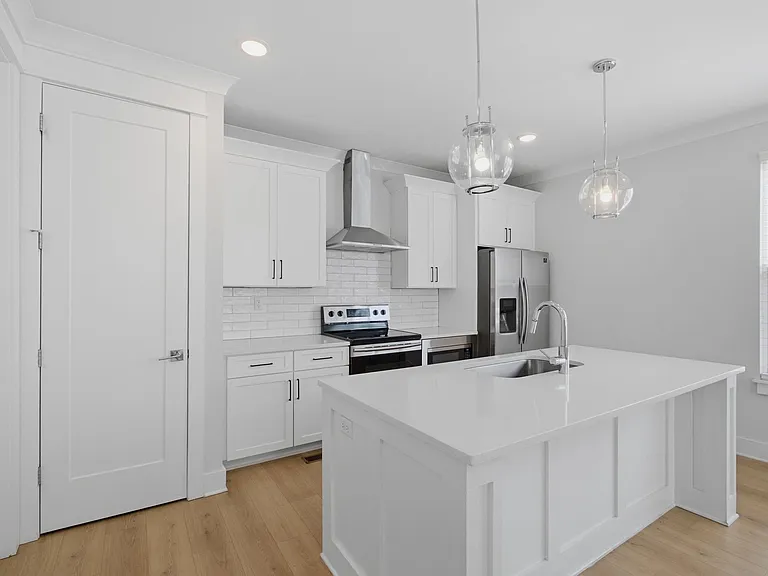 105 Duke St #6 — Photo 10