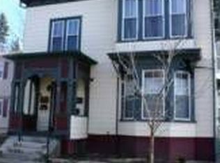 32 Oak St #4, Providence, RI 02907